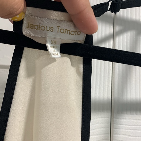 Cream and Black Jealous Tomato Top - Picture 8 of 14